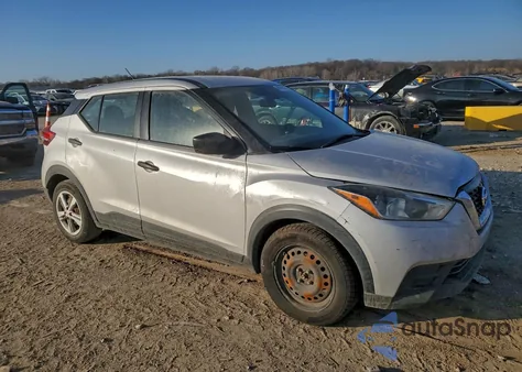 2020 Nissan Kicks S из США, поврежденный, VIN 3N1CP5BV0LL476337